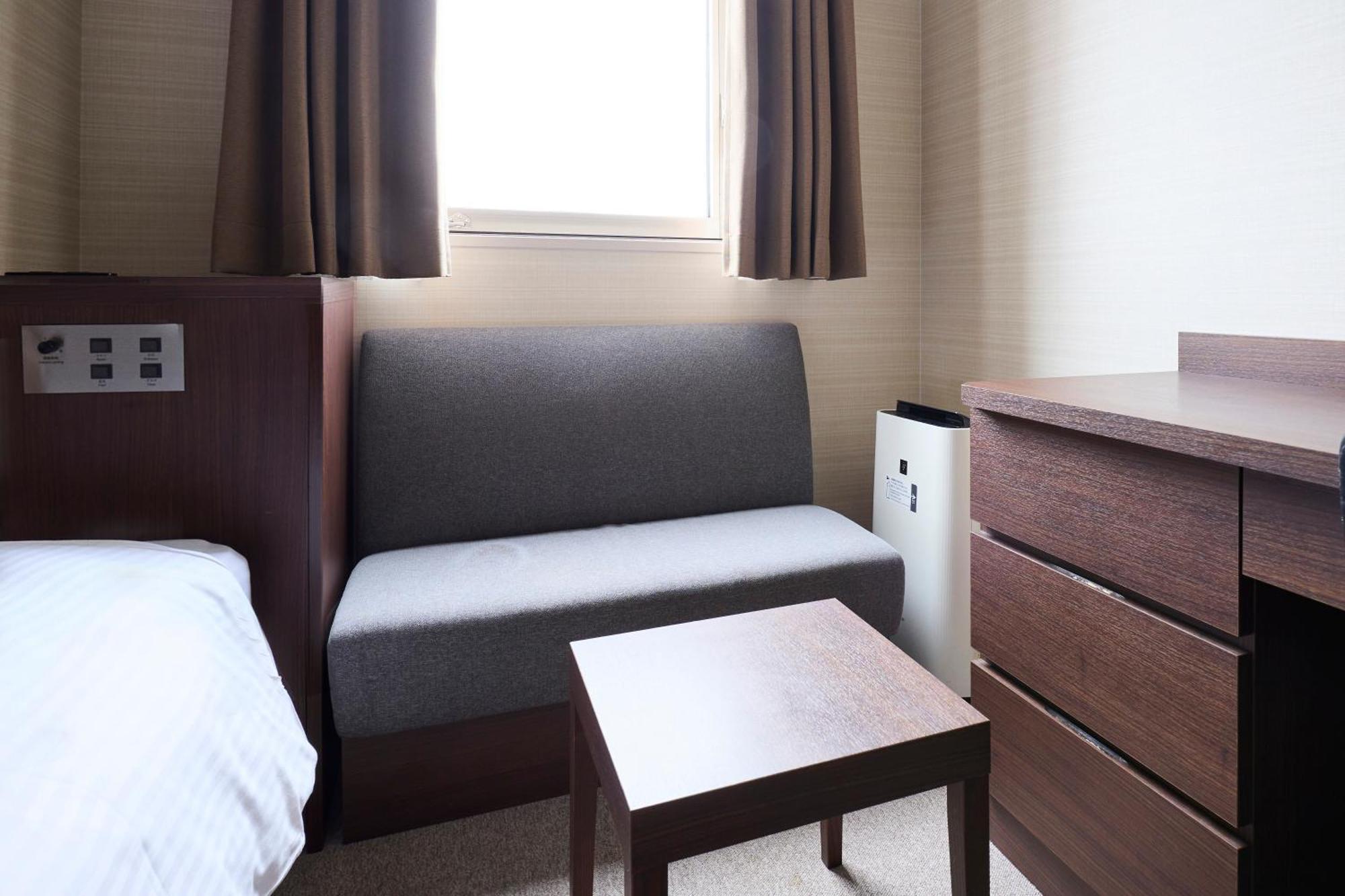 Vessel Inn Yachiyo Katsudai Station Buitenkant foto